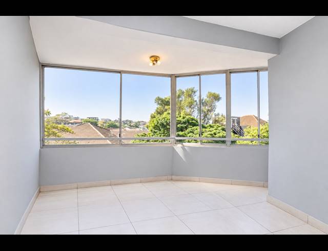 1 BEDROOM APARTMENT FOR SALE IN ESSENWOOD